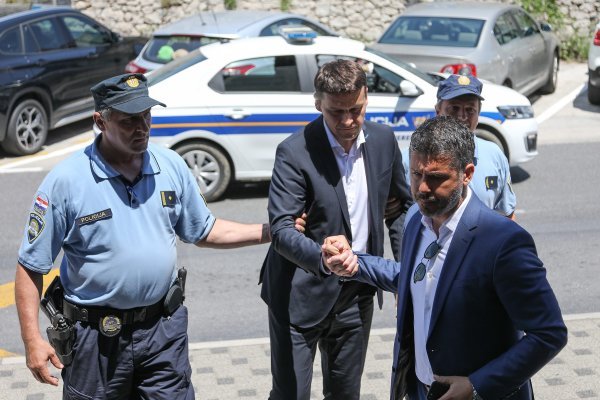 Privođenje člana uprave HEP-a Nikole Rukavine