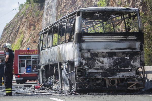 Izgorio autobus na autocesti Rijeka - Zagreb