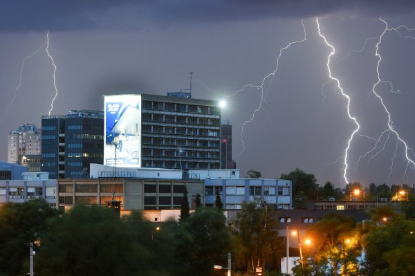 Munje nad Zagrebom