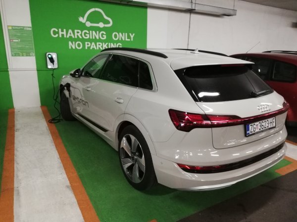 Audi e-tron 55 quattro