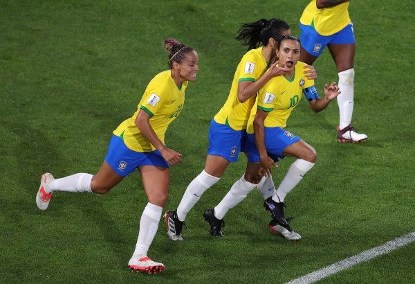 Brazil - Italija, Marta slavi gol