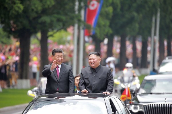 Sastanak Xi Jinpinga i Kim Jong-una u Pjongjangu