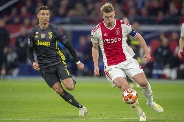 Matthijs de Ligt cristiano ronaldo juventus ajax