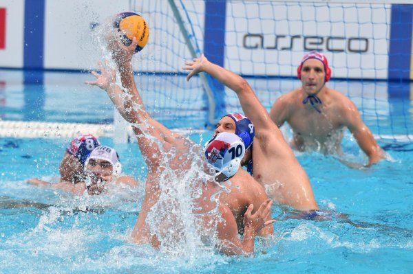 Srbija (Filip Filipović) - Hrvatska (Luka Lončar)