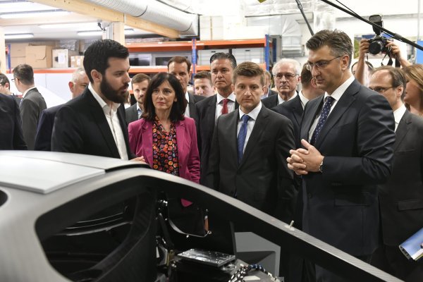 Vladina delegacija u Rimac Automobilima