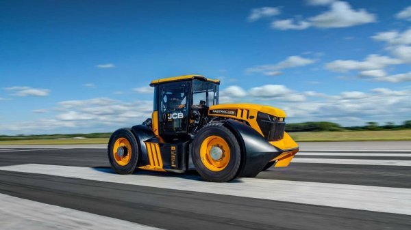 JCB Fastrac 8000 je najbrži traktor na svijetu