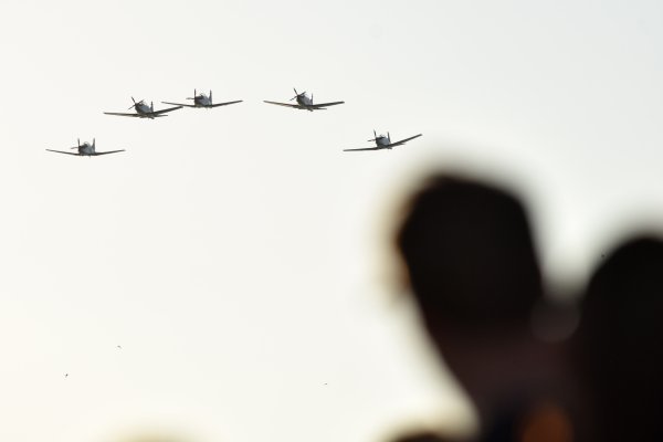 Akrobatskim programom Krila Oluje obilježila zadnji dan 59. Međunarodnog dječjeg festivala (2)