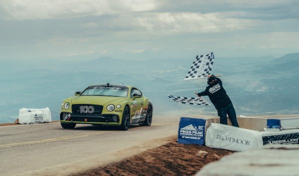 Bentley Continental GT na Pikes Peaku 2019.