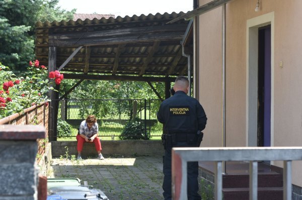 Pretres interventne policije u zagrebačkom naselju Vrapče