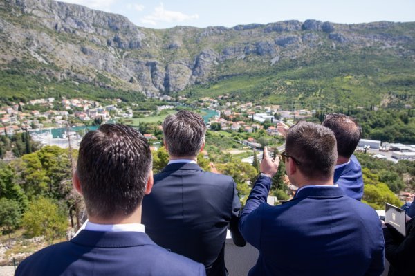 Premijer Plenković pustio u rad pročistač u Komolcu