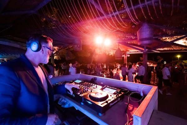 Gooshter Beach Club