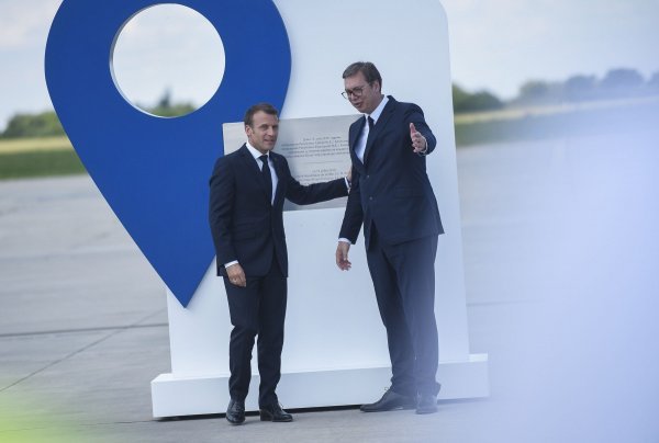 Emmanuel Macron i Aleksandar Vučić