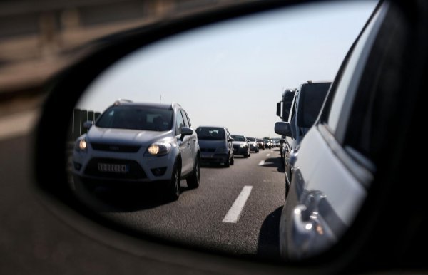 Velike gužve na naplatnim kućicama Lučko u oba smjera