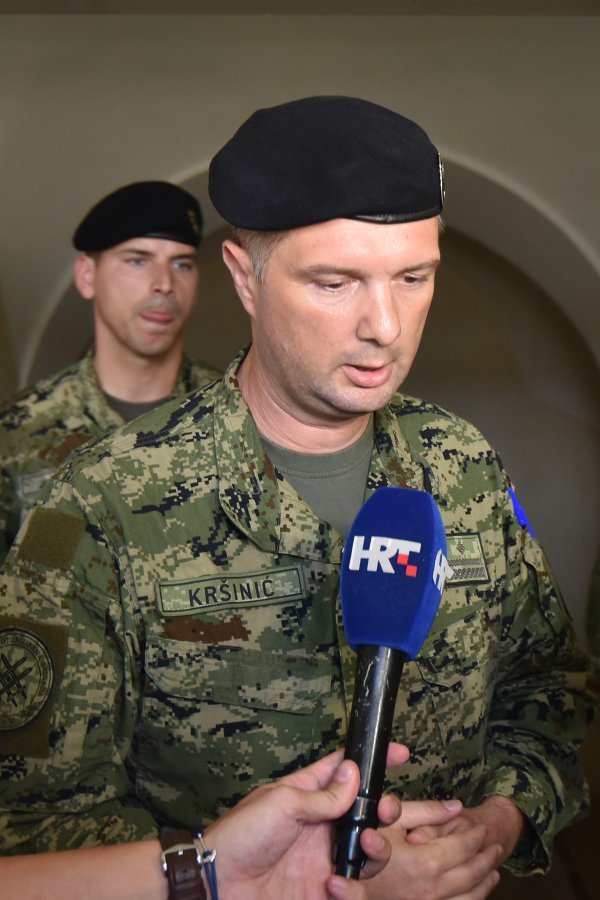 Zapovjednik 'Tigrova' Krešimir Kršinić posjetio pretučenog  Evelina Valea