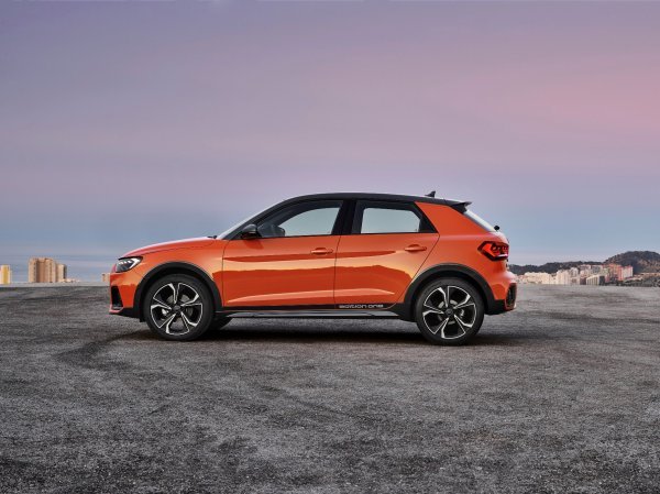 Audi A1 citycarver izveden je iz modela A1 Sportback uz dodatak off-road elemenata