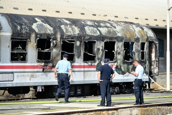Zapalio se putnički vagon na željezničkoj stanici na Tomislavovom trgu