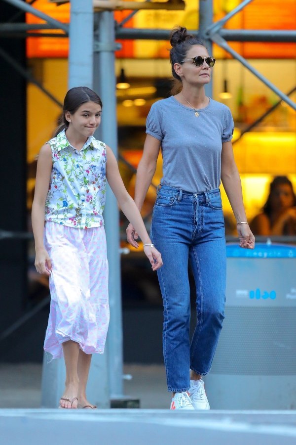 Katie Holmes sa kćerkicom Suri