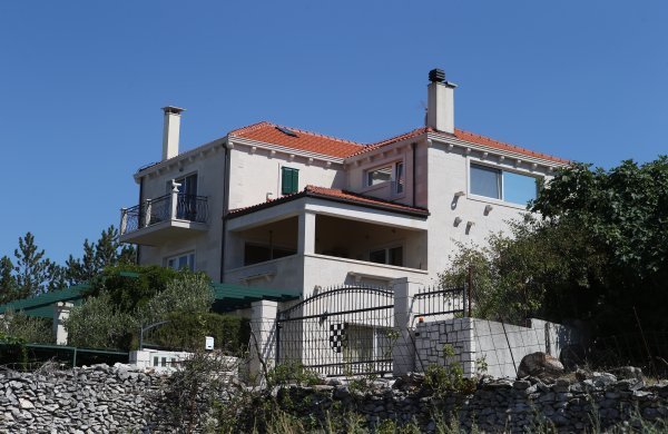 Nerežišća: Kuća bivšeg ministra Lovre Kuščevića