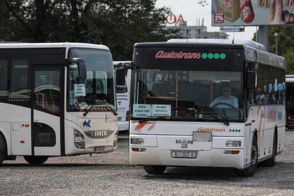 Članice UHAJLP-a, njih 28, pokrivaju gotovo 90 posto županijskog autobusnog prijevoza i dnevno prevezu više od 200.000 putnika