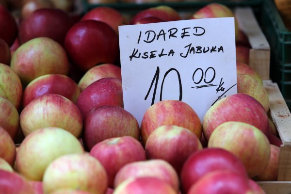 Prekupci na jabukama imaju marže od kojih boli glava