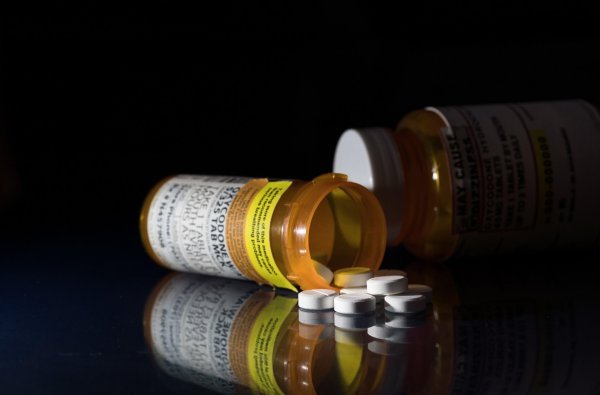 Oksikodon je generički naziv za širok spektar opioidnih tableta protiv bolova