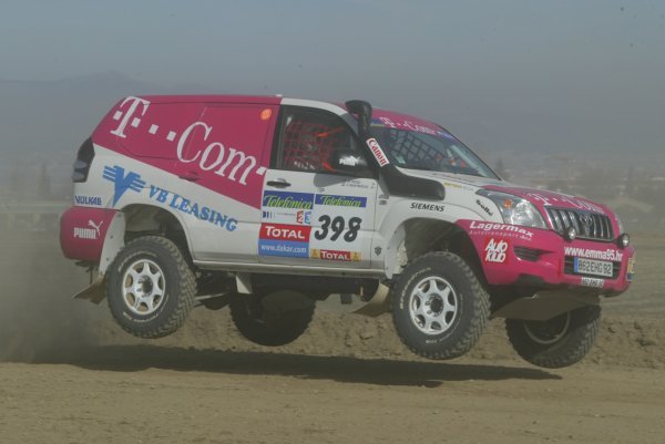 Zvonimir Martinčević i Marin Frčko na utrci Barcelona-Dakar 2005.