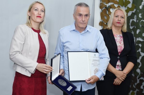 Svečanost povodom Dana branitelja u nekadašnjoj vojarni Barutana
