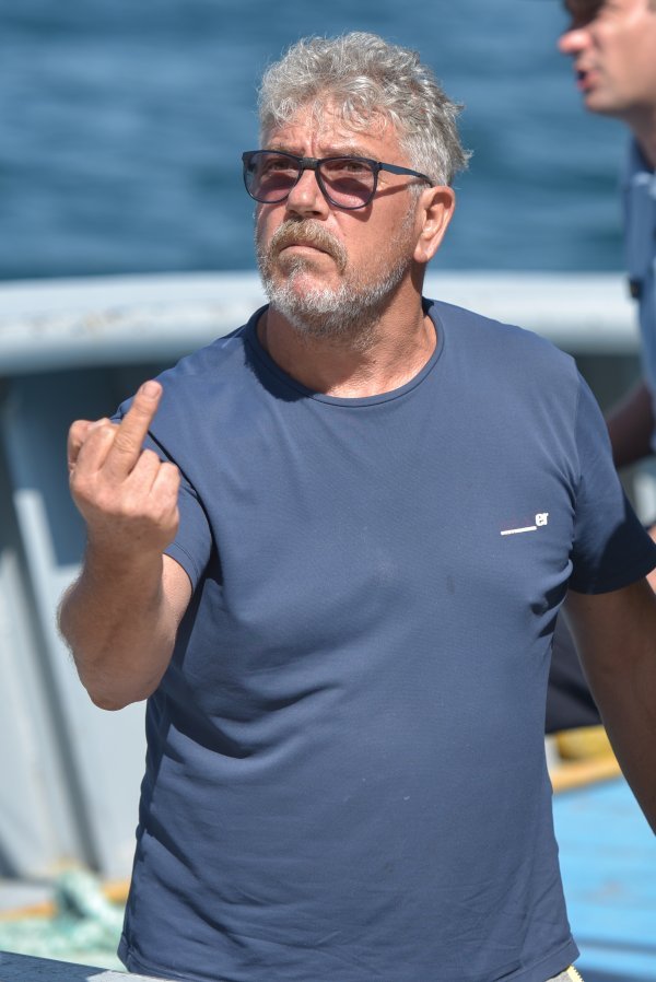 Talijanski ribarski brod Mario LC dovežen je u zadarsku luku