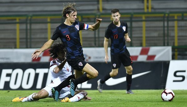 Hrvatska U-21 vs Ujedinjeni Arapski Emirati U-21 (Borna Sosa)