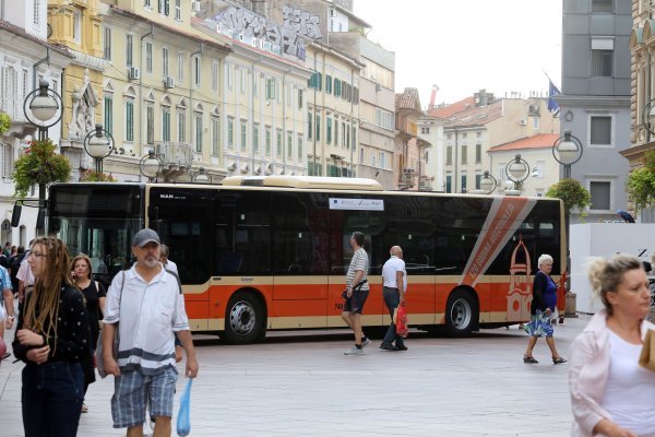 Autotrolej predstavo nove autobuse