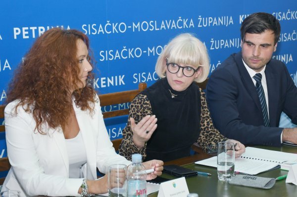 Radni sastanak dožupana Ivana Celjaka s ministricom demografije Vesnom Bedeković