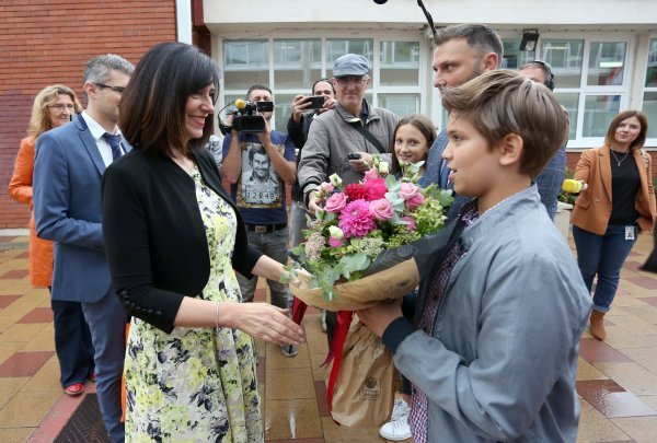 Ministrica Blaženka Divjak u Osnovnoj školi Gračani