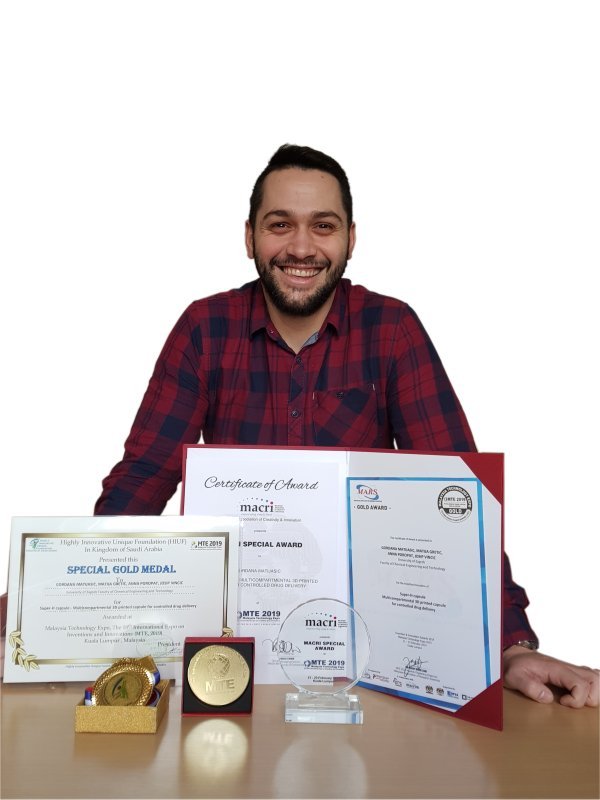 Matija Gretić s nagradama