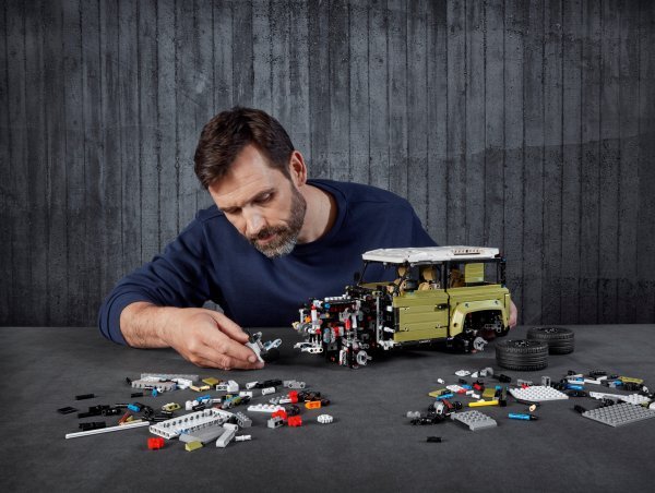 Lego se dobro potrudio napraviti vrlo detaljan model Defendera