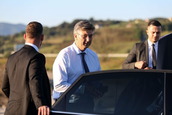 Andrej Plenković obišao gradilište spojne ceste Zabok - Krapina