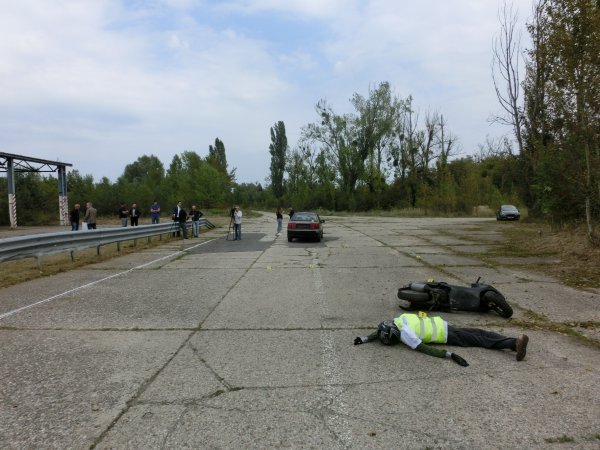 Posljedice naleta automobila na mopedista