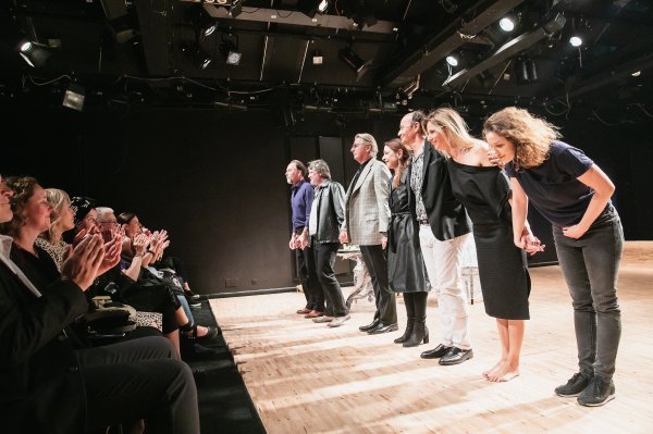 Premijera predstave 'Dobro je dok umiremo po redu' u ZKM-u