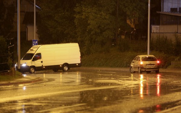 Potopljen podvožnjak u Škorpikovoj