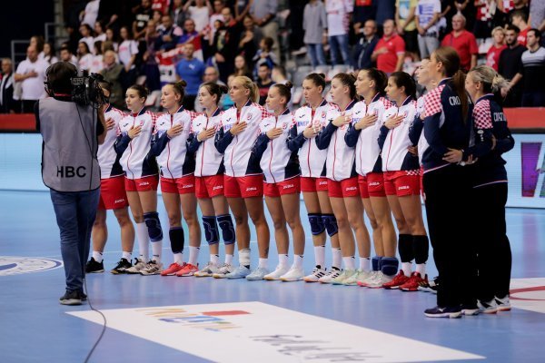 kvalifikacije za EP rukometašica; Hrvatska - Island