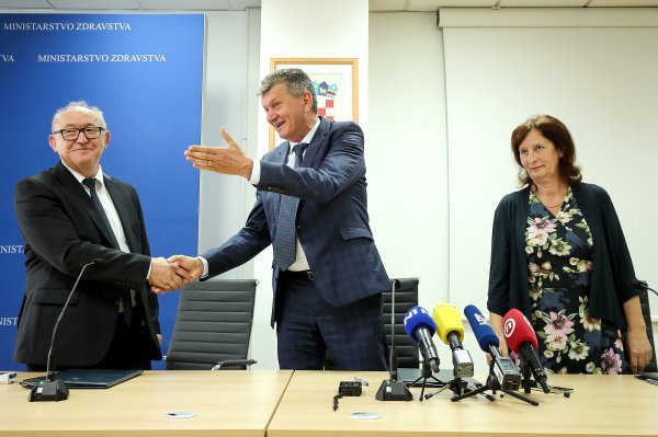 Kujundžić sa sindikatima zdravstva potpisao Dodatak 2. kolektivnom ugovoru