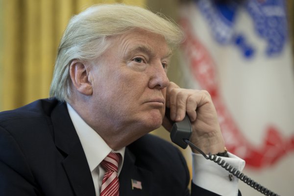 Je li telefonski razgovor sa Zelenskijem zapečatio Trumpovu sudbinu?