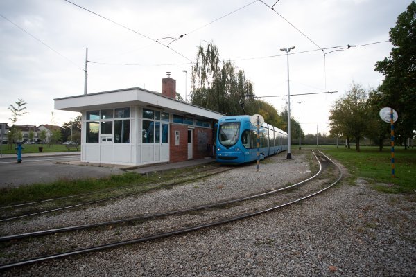 Okretište tramvaja u Prečkom čuvaju zaštitari
