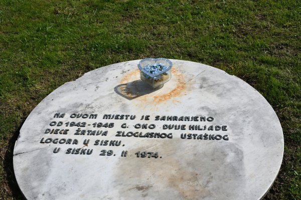 Dan sjećanja na Dječjem groblju Sisak