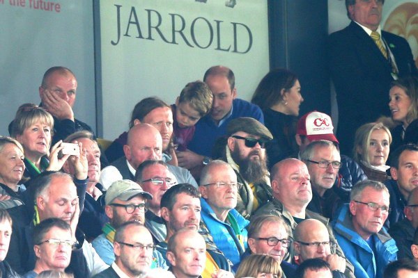 Kraljevska obitelj na utakmici