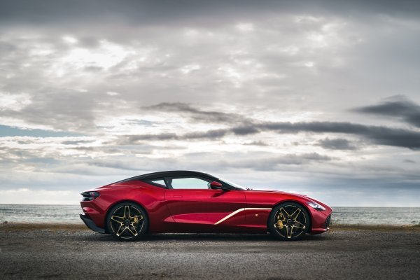 Aston Martin DBS GT Zagato