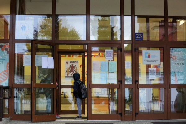 Štrajk učitelja i profesora u osnovnim i srednjim školama