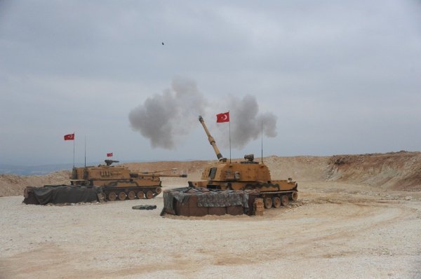 Turska vojna sila s lakoćom bi trebala potisnuti lako naoružane kurdske borce