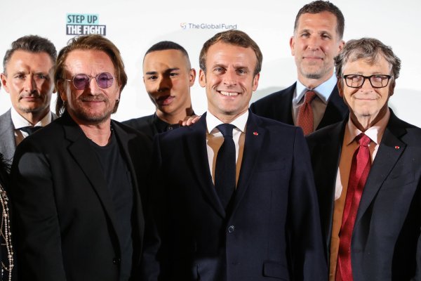 Bono, Emmanuel Macron i Bill Gates