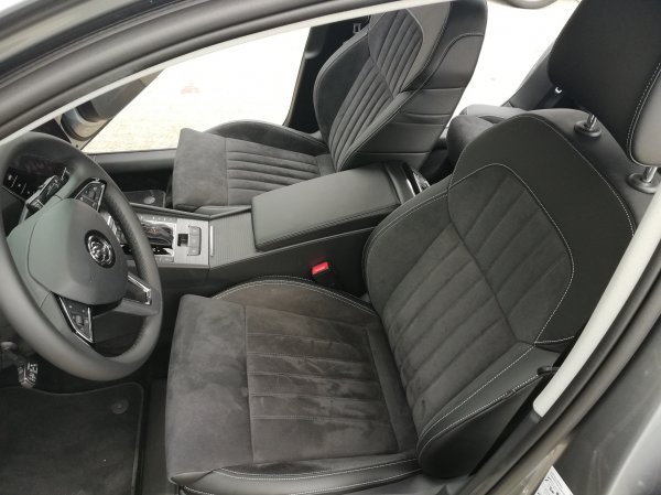 Škoda Superb Combi Premium 2.0 TDI DSG