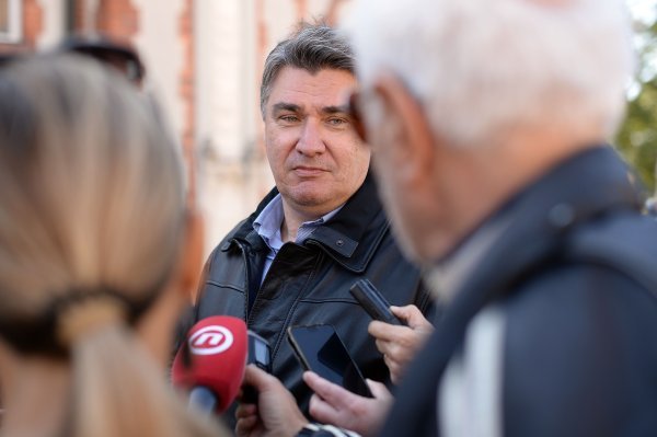 Predsjednički kandidat Zoran Milanović posjetio je Čakovec i družio se s građanima